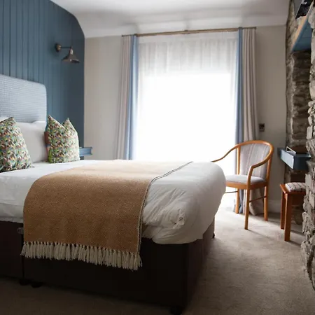 ホテル Mcgrorys カルダフ