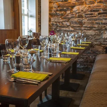 Mcgrory's Hotel 3*