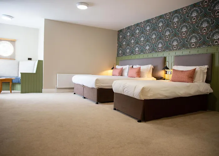 Mcgrorys Hotel Culdaff